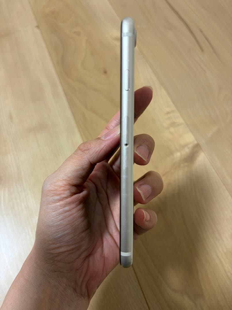 【美品】iPhone SE 第三世代 SIMフリー 256GB