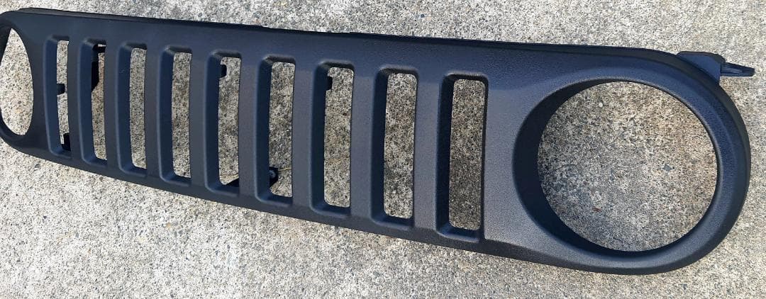 【ラプタ塗装】FJクルーザー GSJ15 フロントグリル バーティカルスタイル