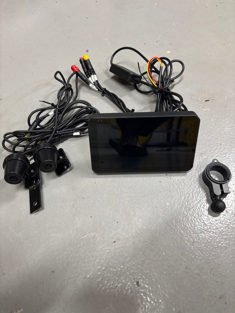 バイク用　スマートモニター　CarPlay対応　前後ドラレコ付き