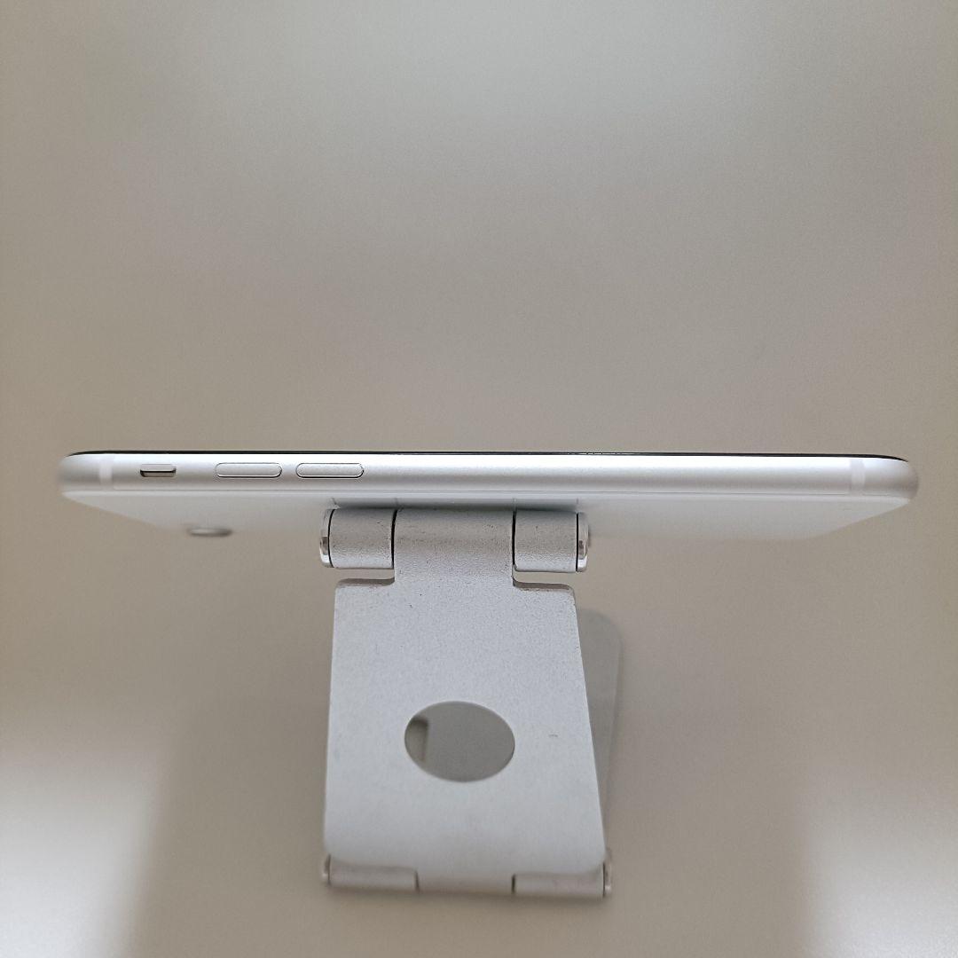 美品新品バッテリー iPhoneSE 第2世代 64GB SIMフリー100%