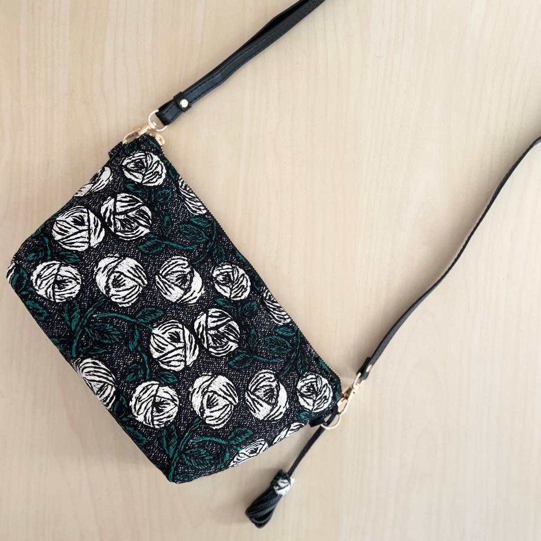 ミナペルホネン rosy navyショルダーバッグMB512-151