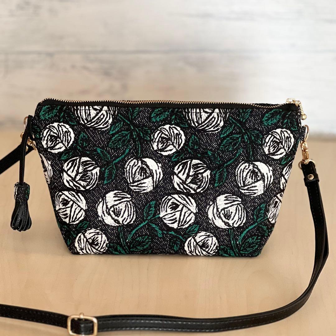 ミナペルホネン rosy navyショルダーバッグMB512-151