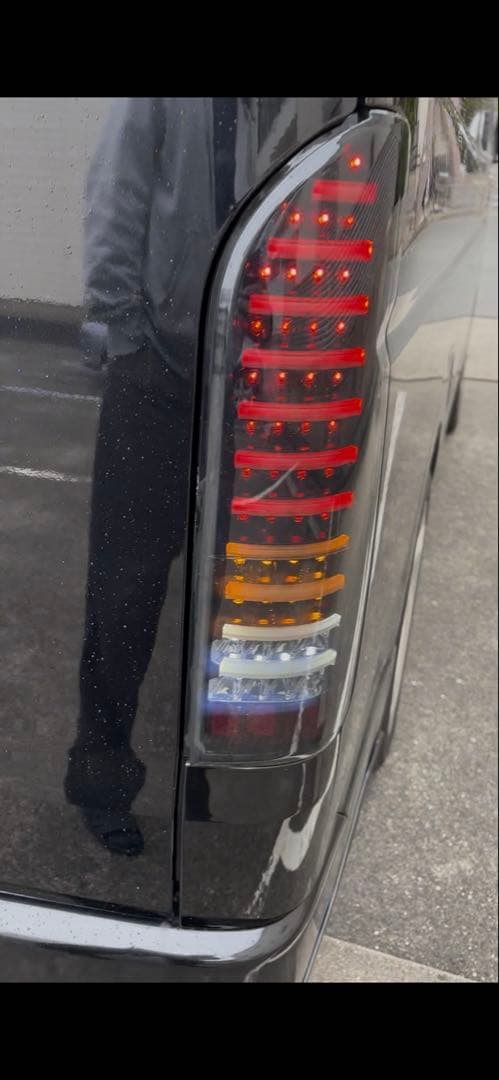 ハイエース 200系LED スモーク テールランプ ‼️