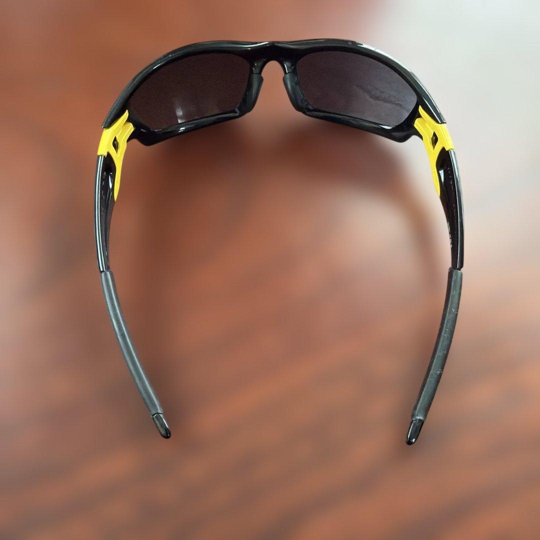 小物 OAKLEY LIVESTRONG STRAIGHTJACKET