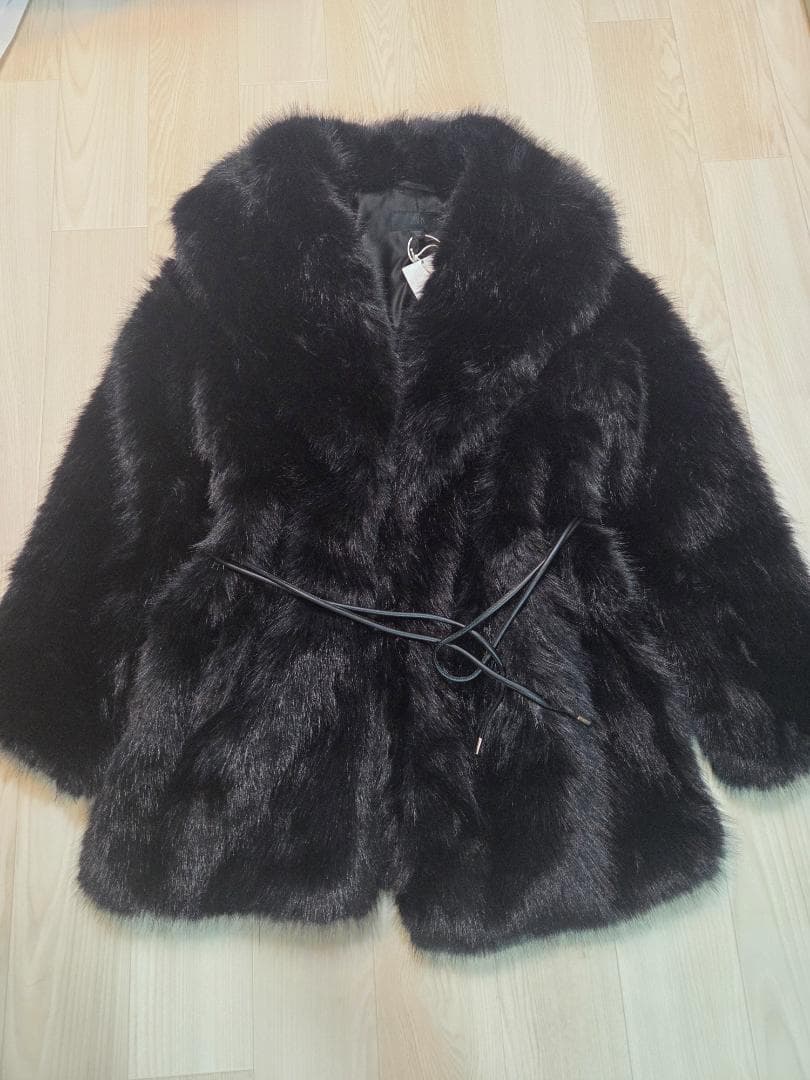 ZARA人気完売新作フェイクファーコートベルト付き新品未使用タグ付き
