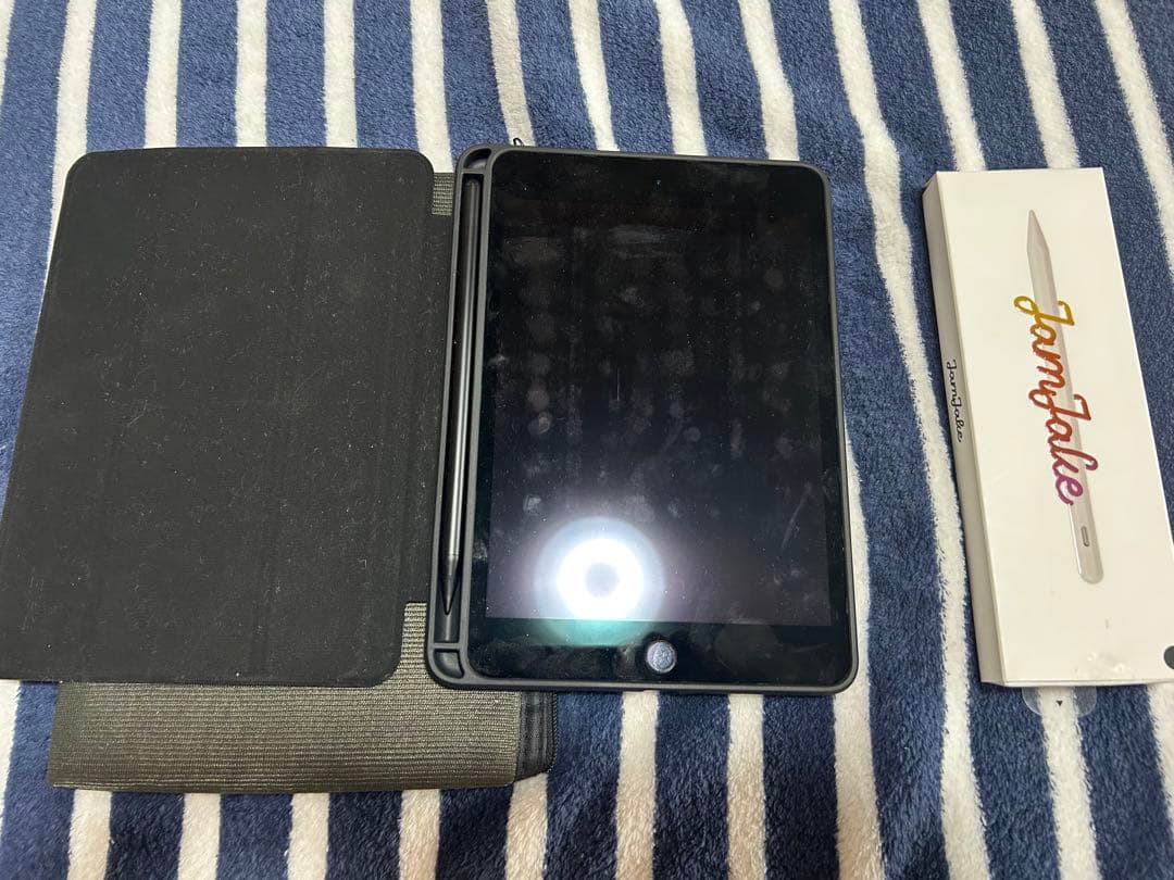 A*A様 iPad mini 第5世代本体と ケース+ Pencil付き