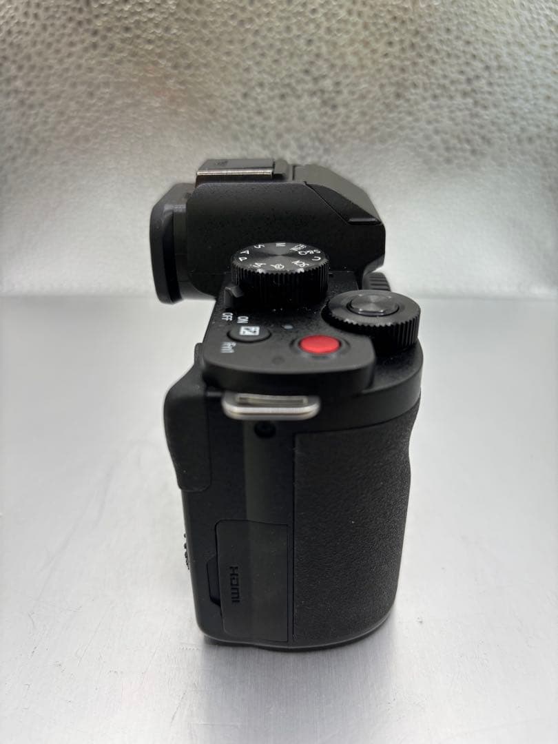 シャッター回数1800未満　良好G100Dボディ