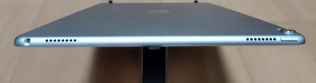 Apple iPad Pro10.5シルバー 64GB MQDW2J/A（美品）