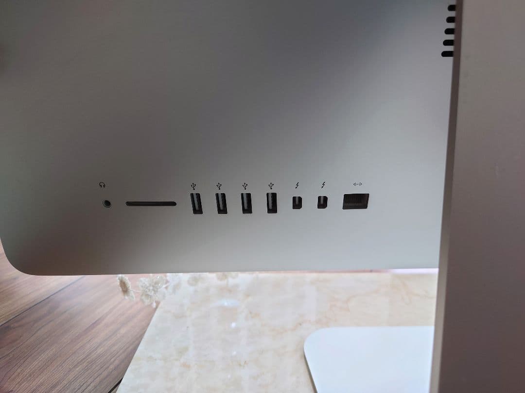 iMac 21.5インチ Late2013 16GB HDD1TB 動作確認済