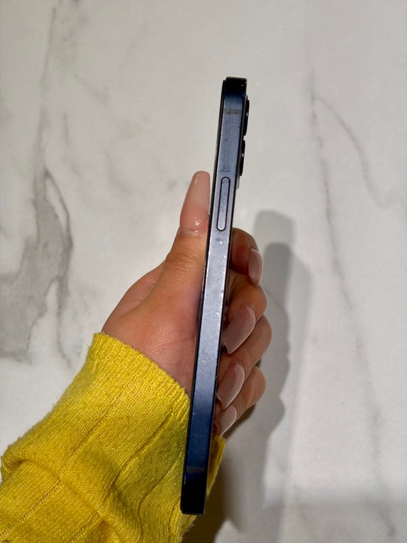 iPhone 12ブラック 本体　256gb ios16.6