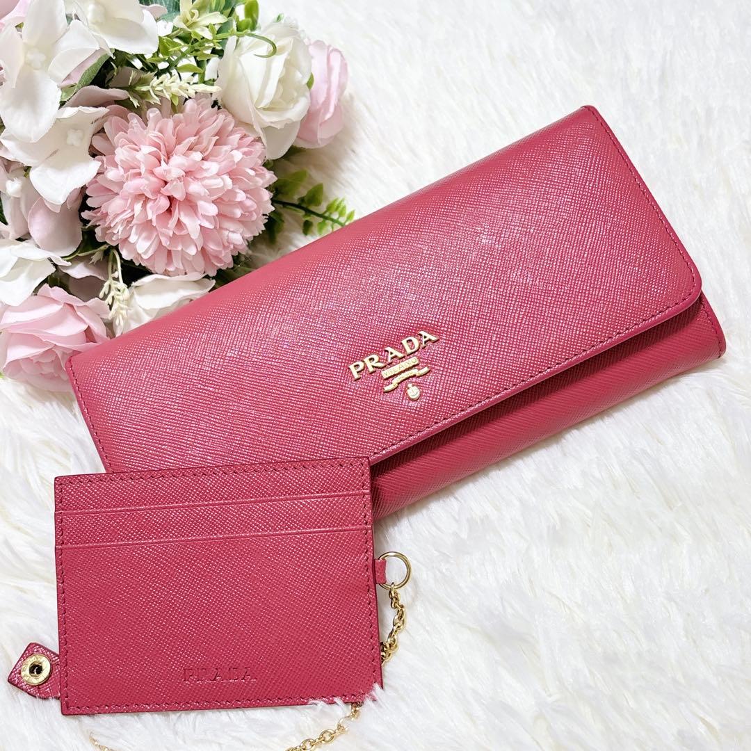 極美品✨プラダ 長財布 サフィアーノ メタルロゴ パスケース付 ピンク フラップ