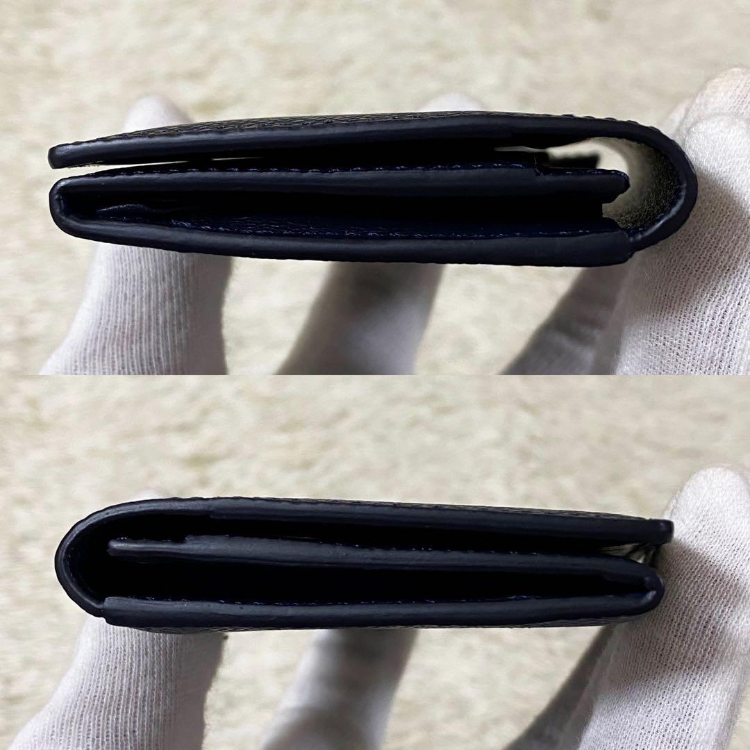 【未使用級】ペッレモルビダ 名刺入れ カードケース ネイビー 二つ折り