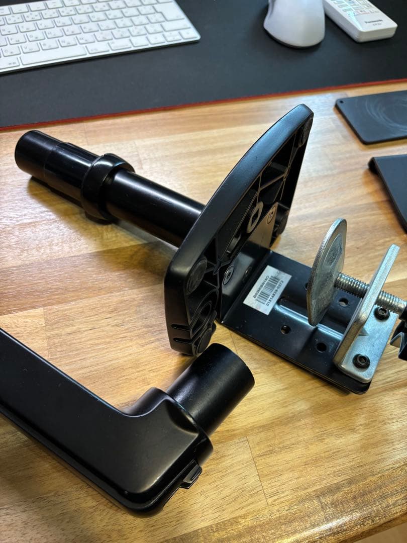 モニターアーム　アマゾンベーシック　エルゴトロンOEM