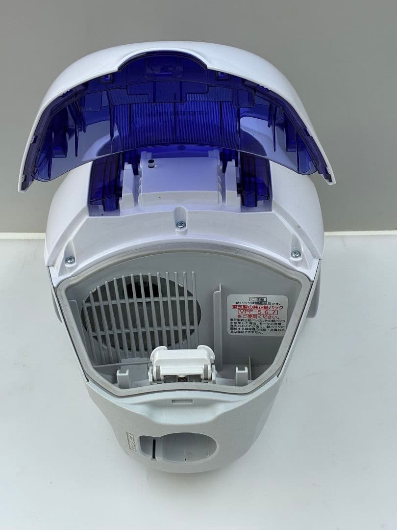 TOSHIBA　掃除機 　VC-PF7A