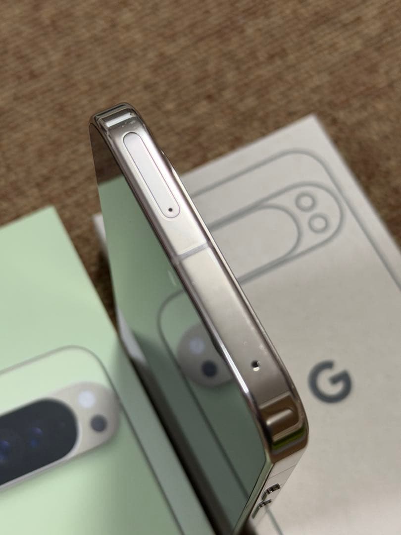 ほぼ未使用 Google Pixel 10ProXL 緑 Jade 256GB