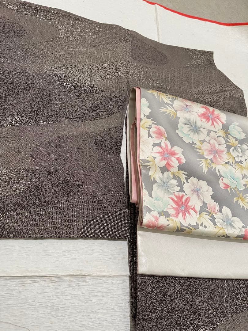 江戸小紋　ブラウン　仕立て上がり　正絹　銀花仙　撫松庵　丹後ちりめん　伊勢型写