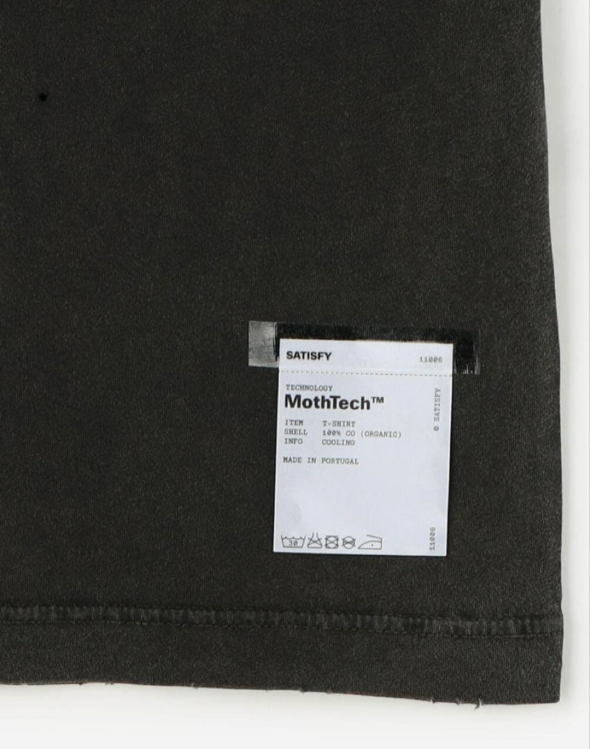 【新品】SATISFY Graphic Logo Tシャツ XS