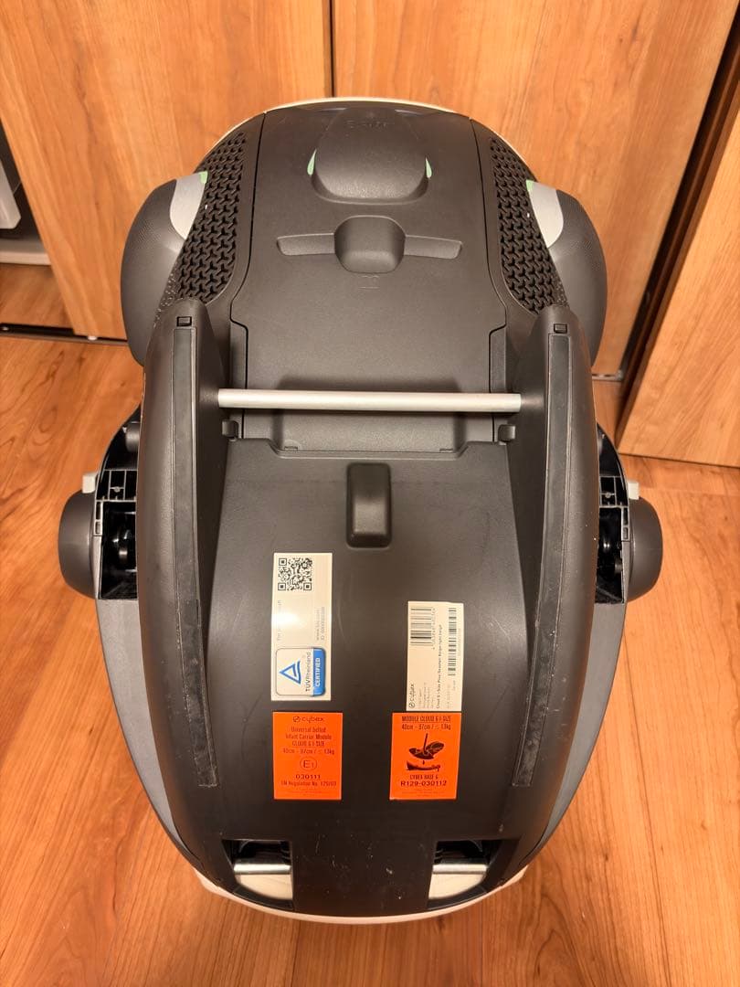 ベビーシート　cybex Cloud G i-Size カーアダプタセット