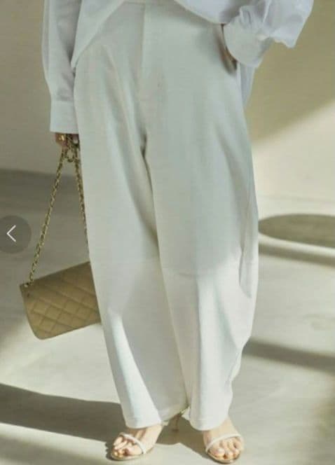 【AYAKANEKO×L'ESSAGE】コクーンパンツ ホワイト　白　金子綾