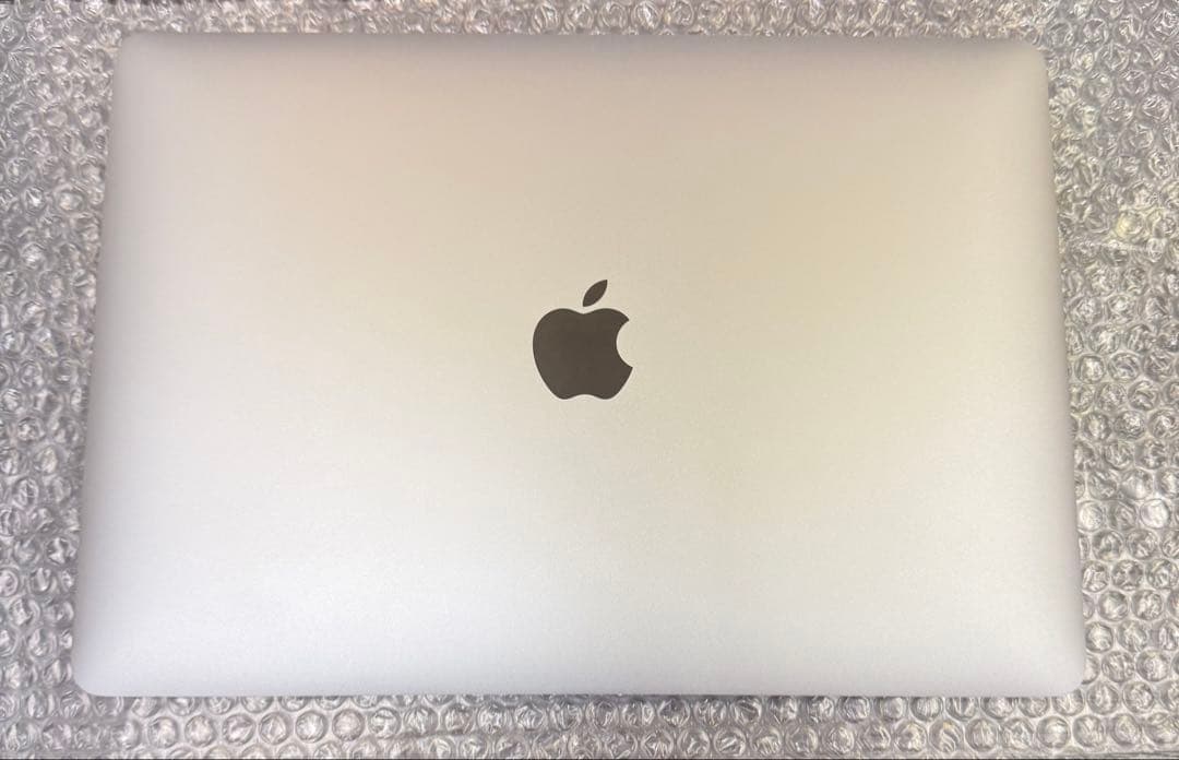 Apple MacBook Air (M1, 2020) 本体 スペースグレイ