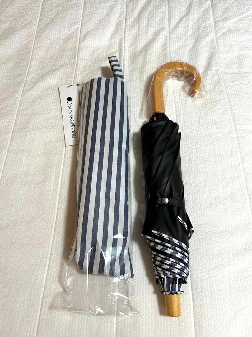 サンバリア100 折りたたみ日傘 2段折 ストライプ ネイビー