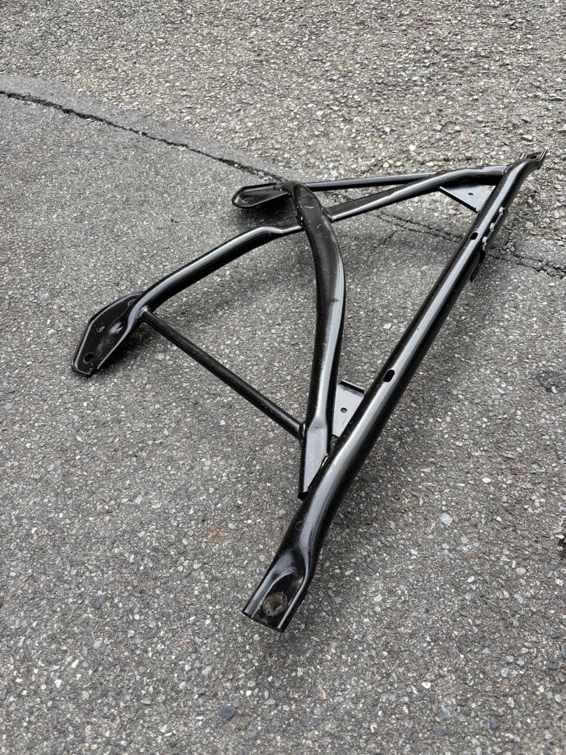 【フロントまわりの補強に】E36 3シリーズ　カブリオレ用　ロアクロスメンバー