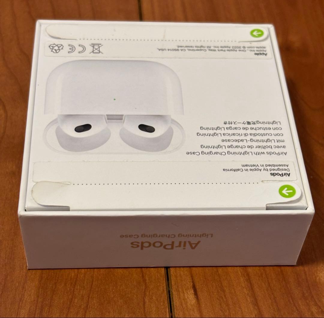 Apple MPNY3J/A AirPods(第3世代) ワイヤレスイヤホン