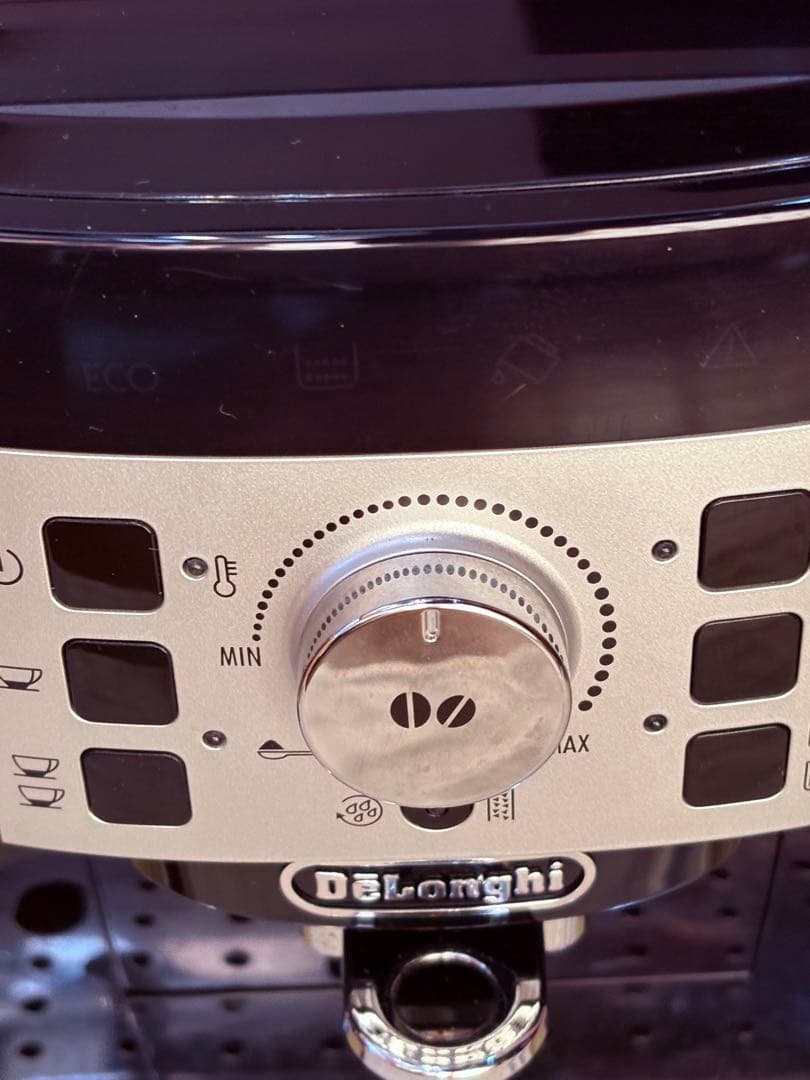 デロンギ 全自動エスプレッソマシン マグニフィカS ECAM22112B