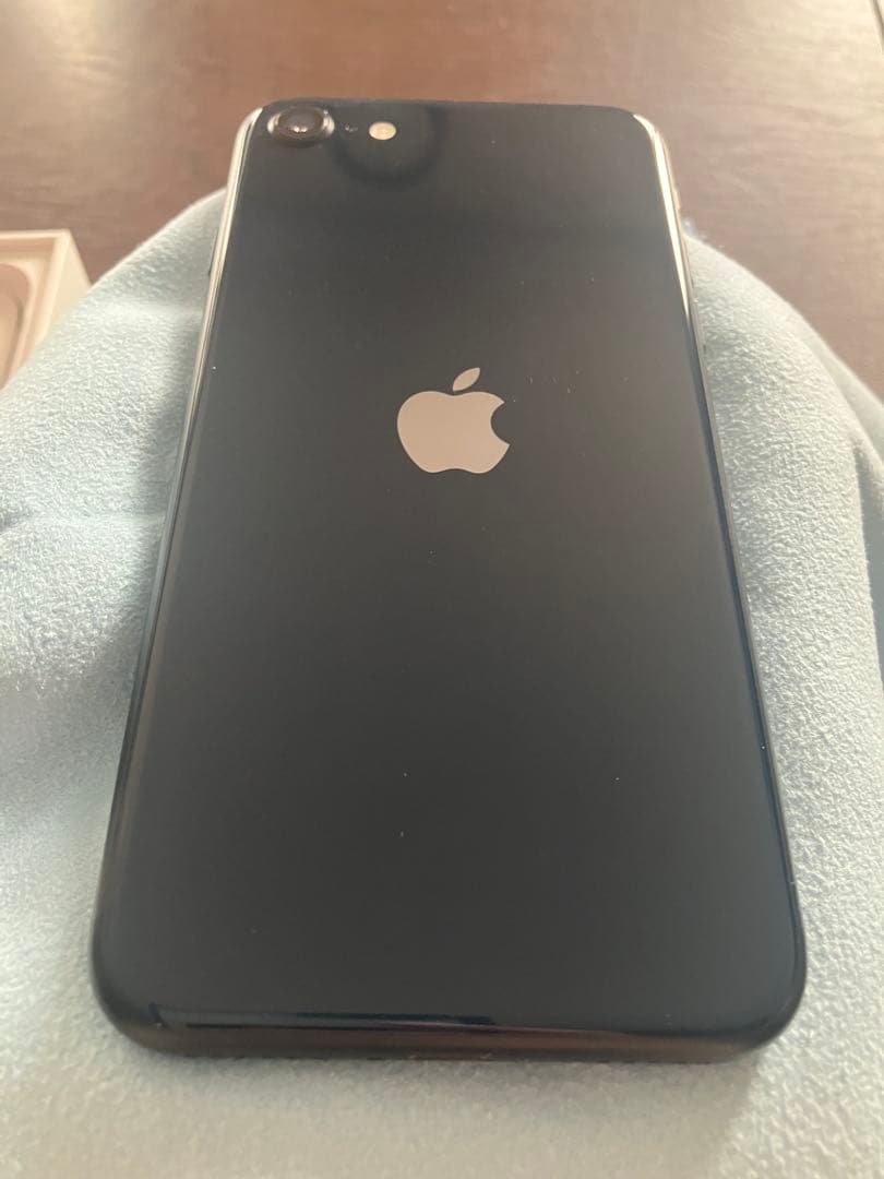 真*也様 iPhoneSE3