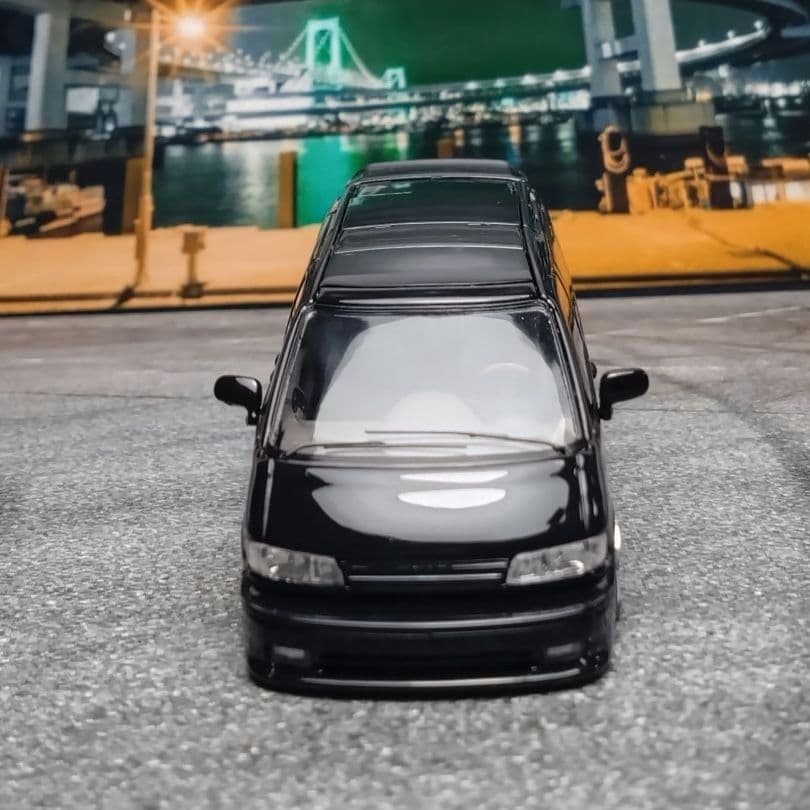 【カスタム品】MORTAL 1/64 トヨタ エスティマ FABULOUS仕様