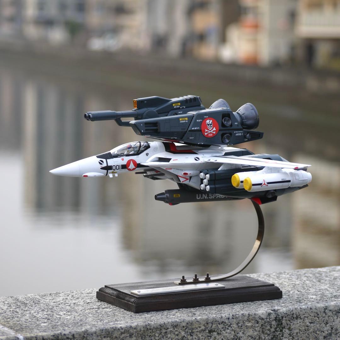 ハセガワ製1／48マクロス　ストライクバルキリー完成品