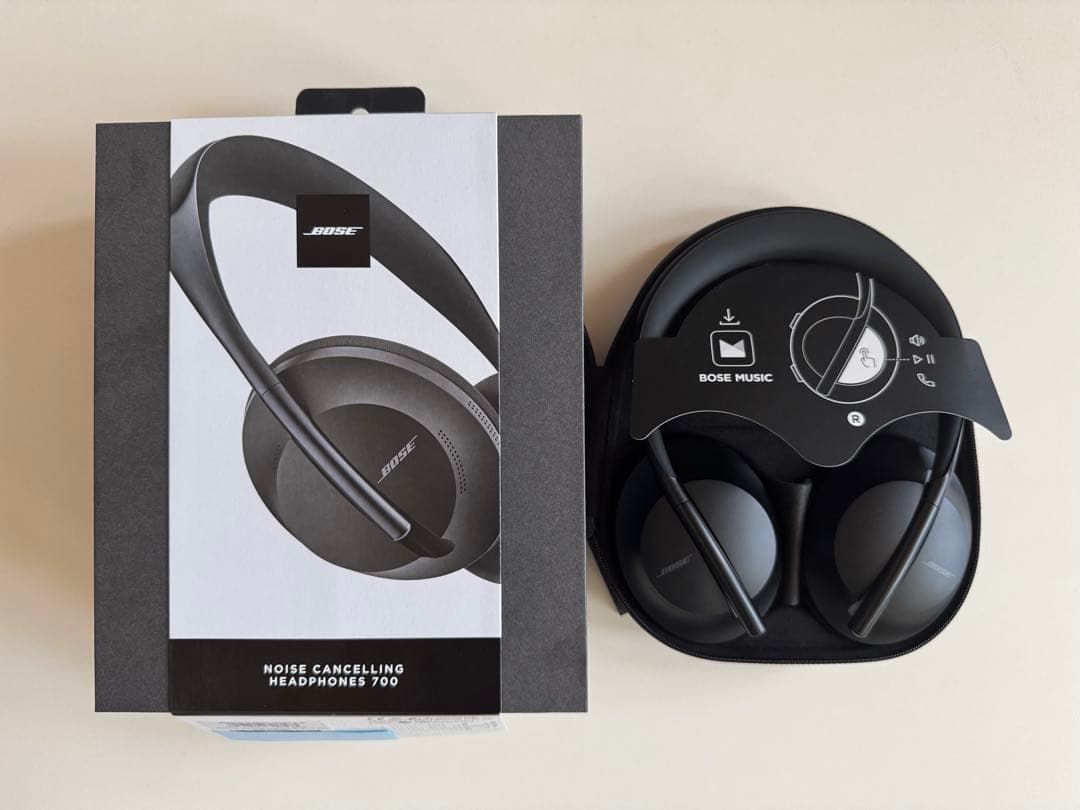 ほぼ未使用BOSE Noise Cancelling Headphone 700