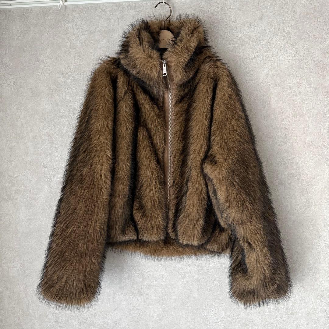 ⭐︎完売商品　NOMINE スタンドフェイクファーブルゾン