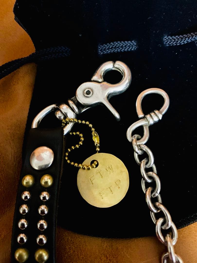 アスus三軒茶屋　HOTEL ホテルという名の美容室 コラボ ウォレットチェーン