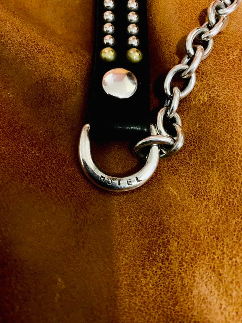 アスus三軒茶屋　HOTEL ホテルという名の美容室 コラボ ウォレットチェーン