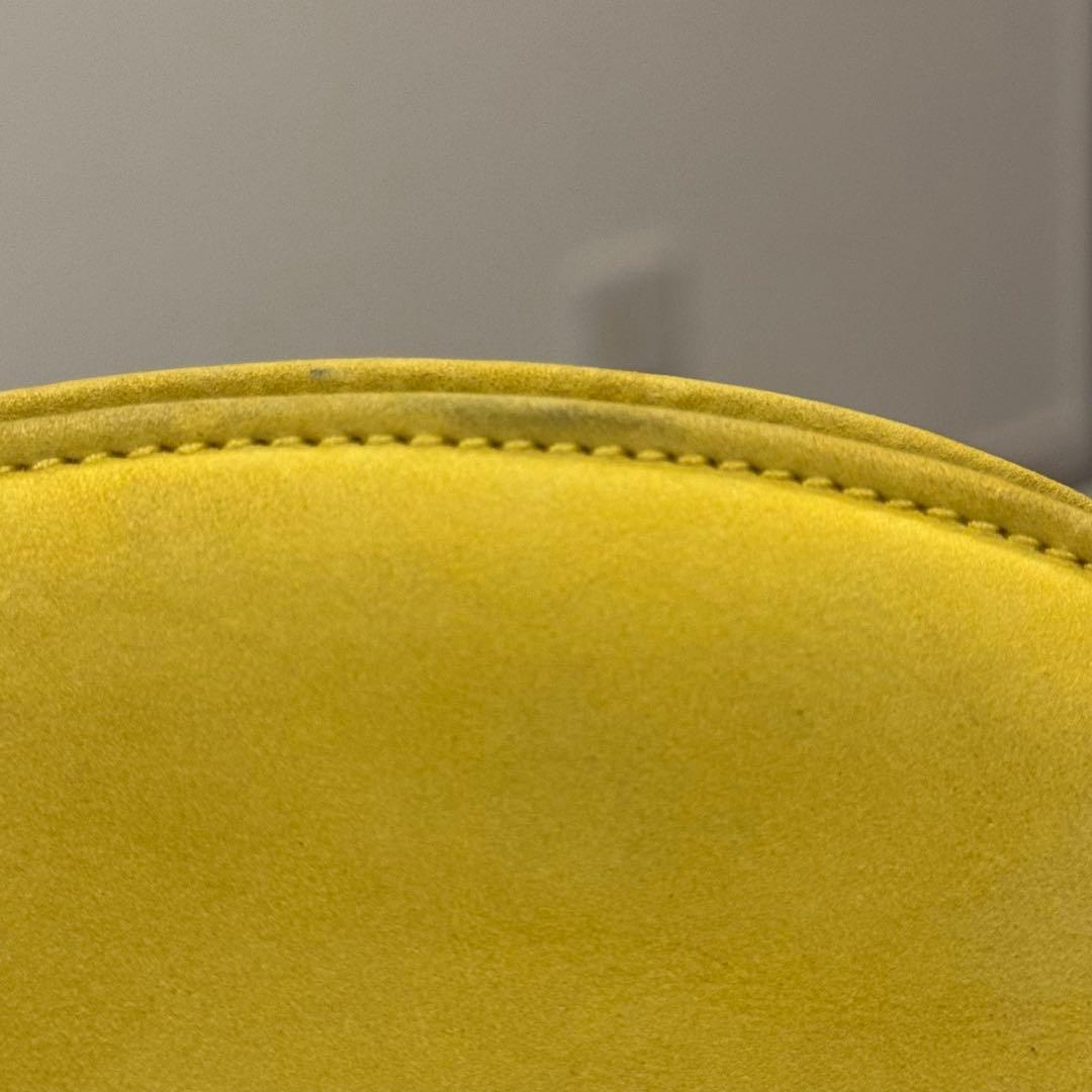 【希少】サルヴァトーレフェラガモ　ヌバックチェーン　ショルダーバッグ ガンチーニ