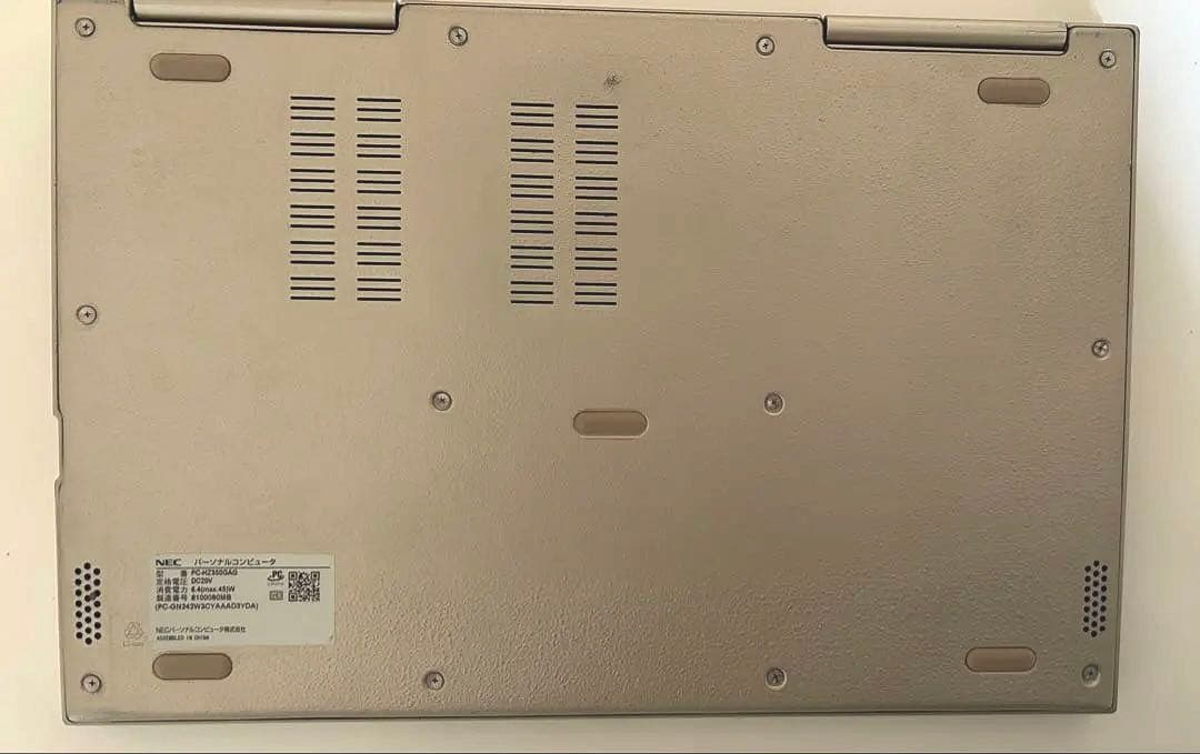 LAVIEノートPC 世界最軽量 タッチパネル