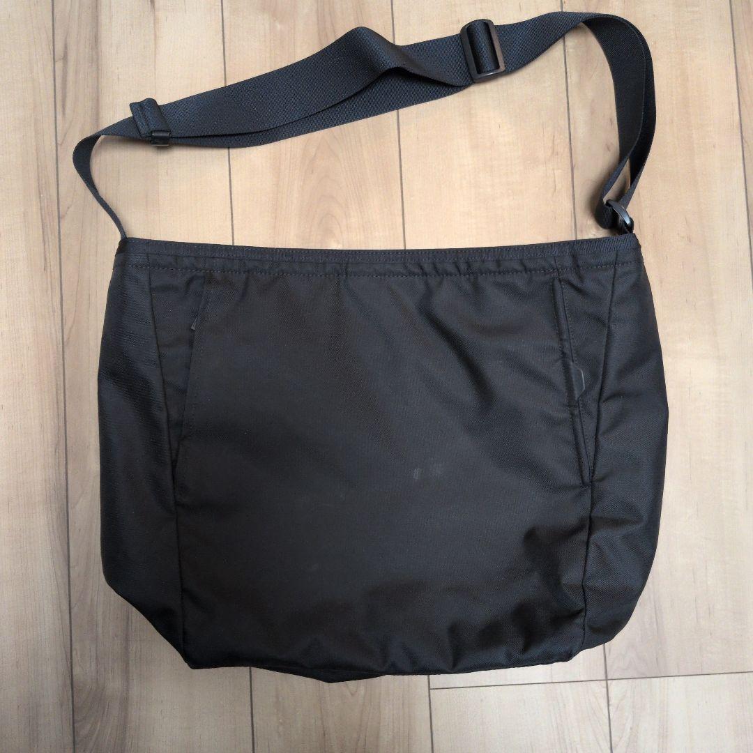 美品 SHOULDER STANDARD HEXA M MONOLITH