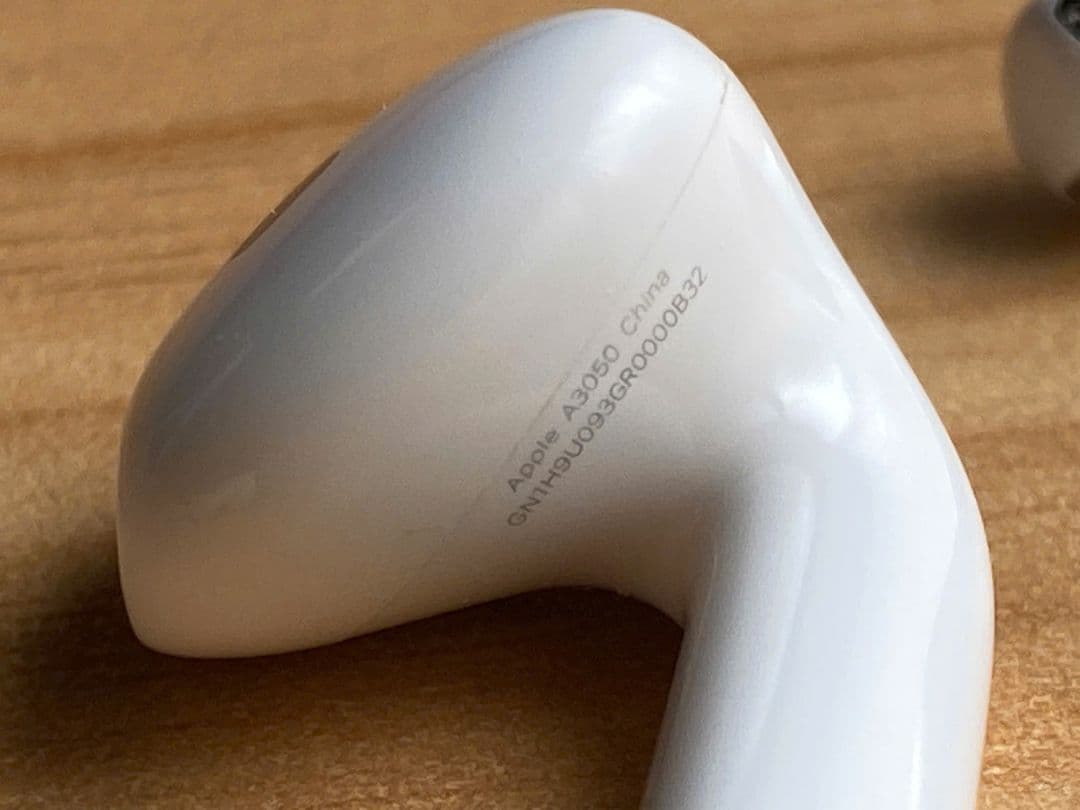 Apple AirPods 4（通常版・ANC非対応）