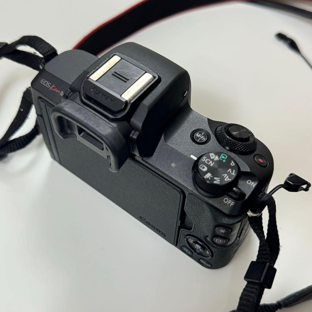 【期間限定値下げ】Canon EOS Kiss M ダブルレンズキット