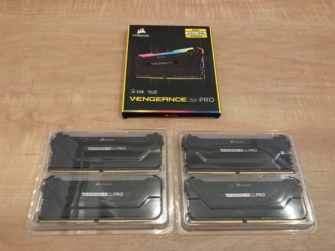 メモリー Corsair Vengeance RGB PRO 32GB (4x8GB)