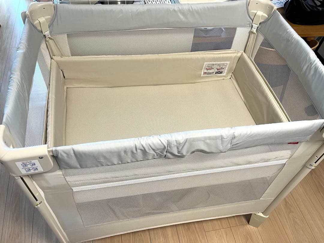 Aprica ココネルエアー AB ホワイトグレー　ベビーベッド
