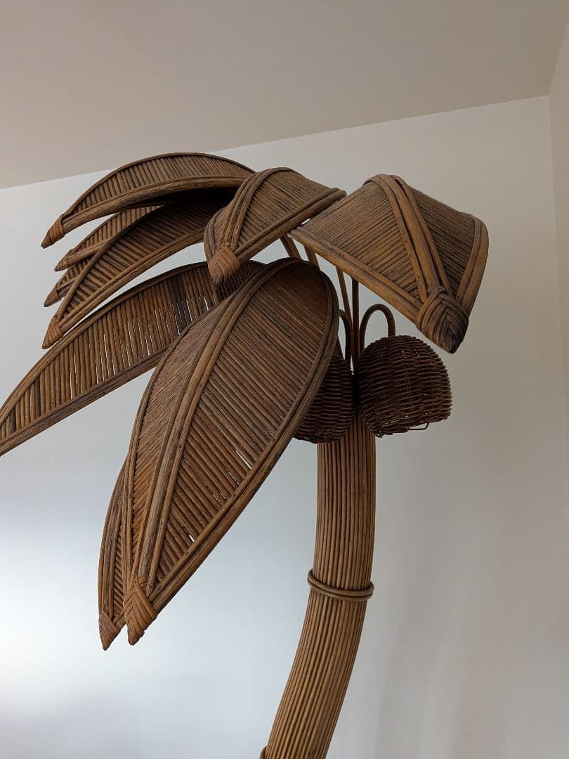 ラタン製ヤシの木置物