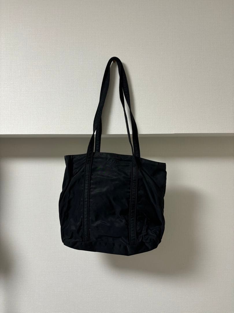 PRADA ブラック ナイロントートバッグ