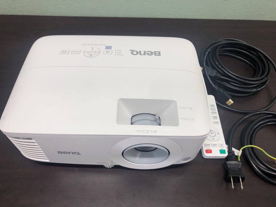 BenQ プロジェクター MW550