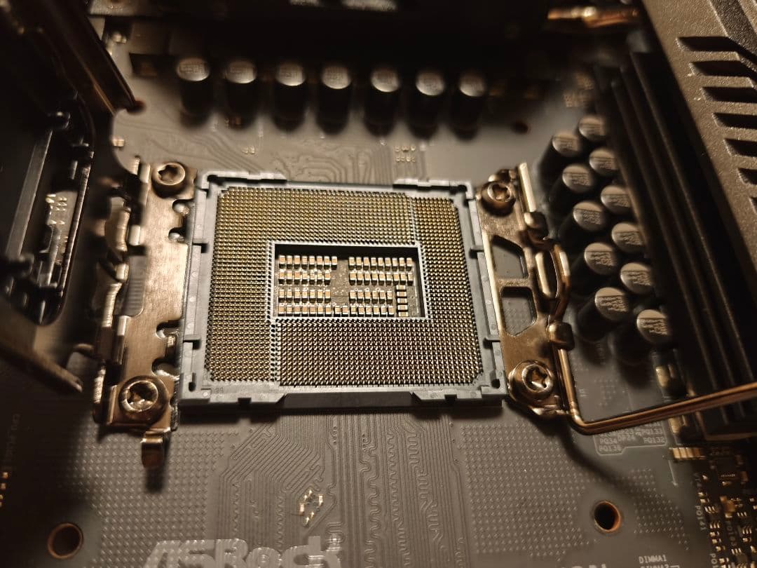 マザーボード Asrock Z690 taichi razer edition