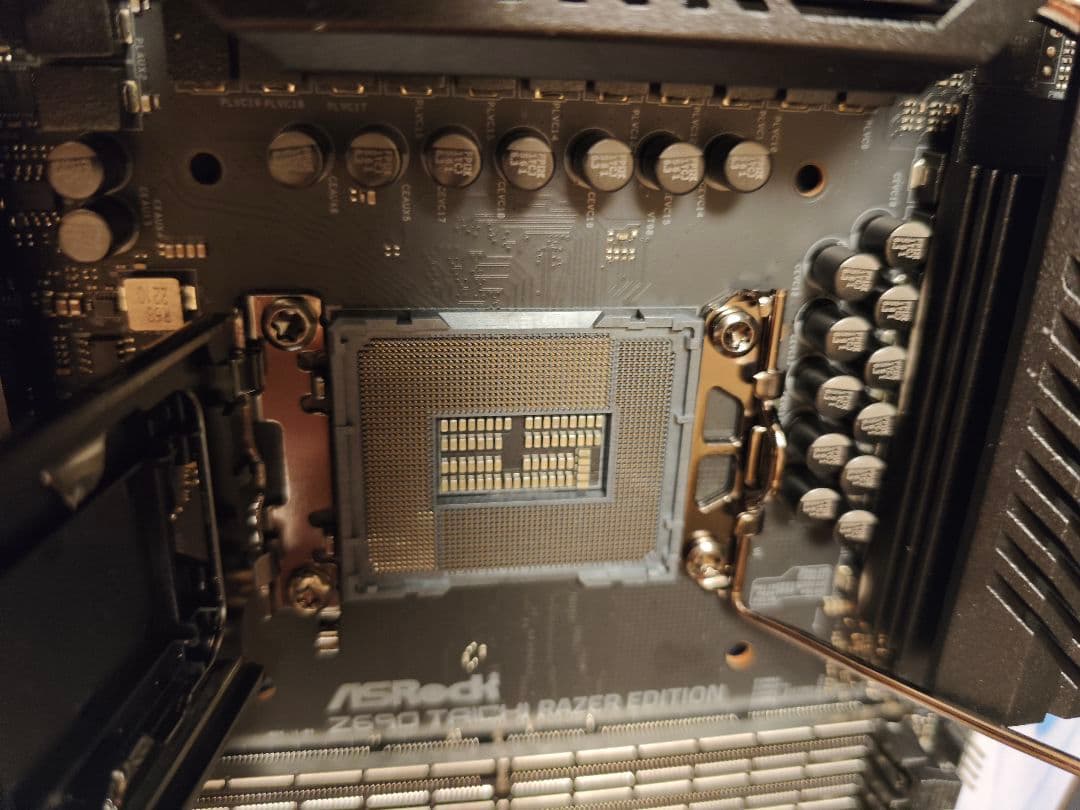 マザーボード Asrock Z690 taichi razer edition