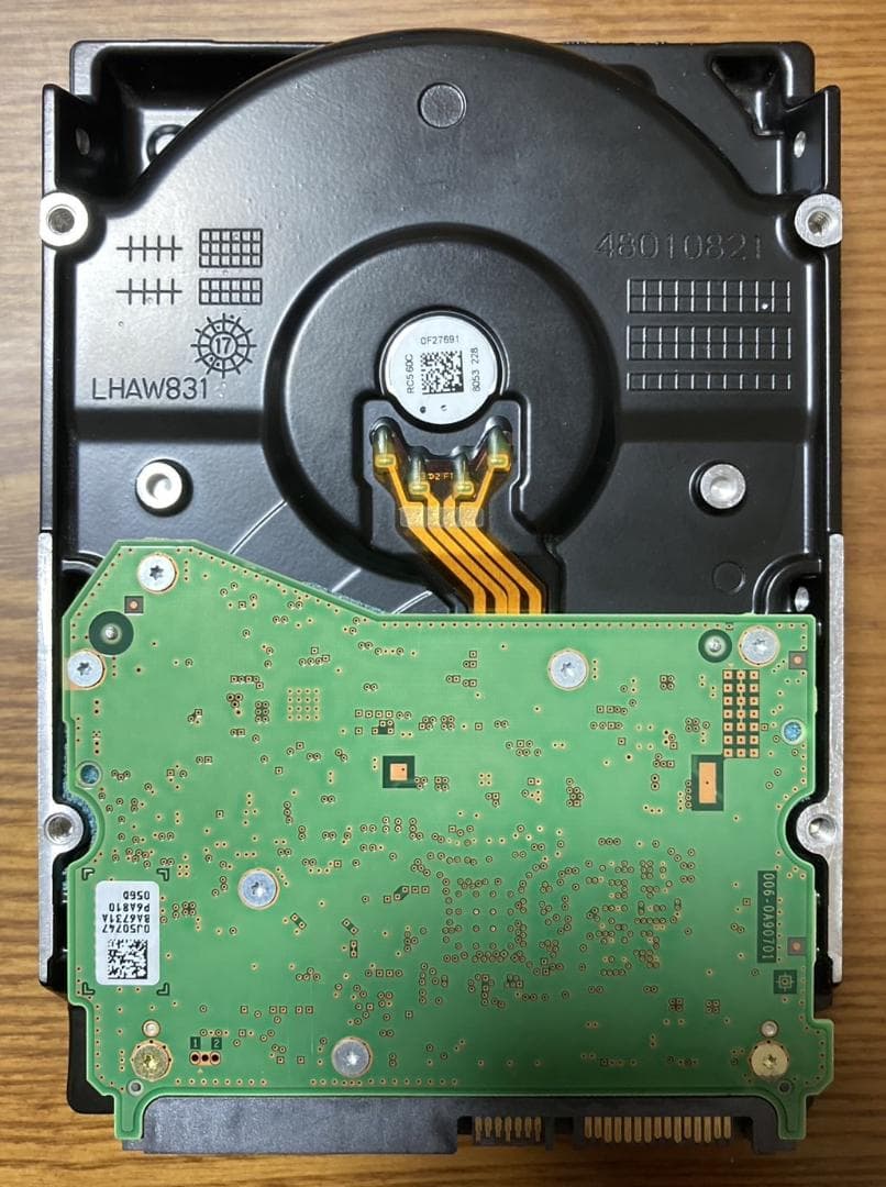 内蔵型ハードディスクドライブ Hitachi/HGST HUH721008ALE600 3.5 HDD 8TB