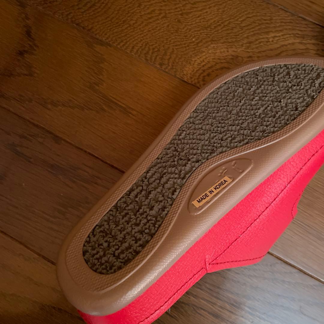 BENESU ベネッシュ　レッド サンダル