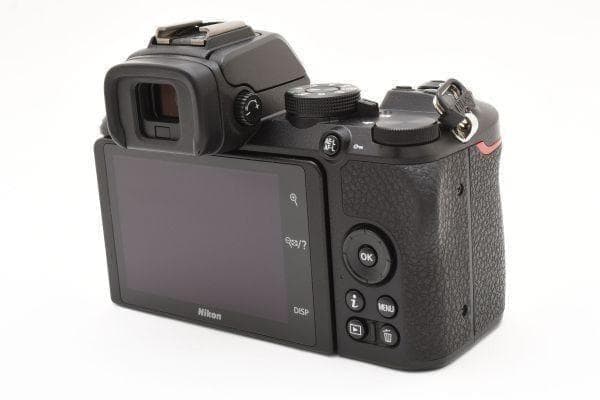 【美品】ニコン Nikon Z50 ボディ《ショット数8491回》ミラーレス一眼